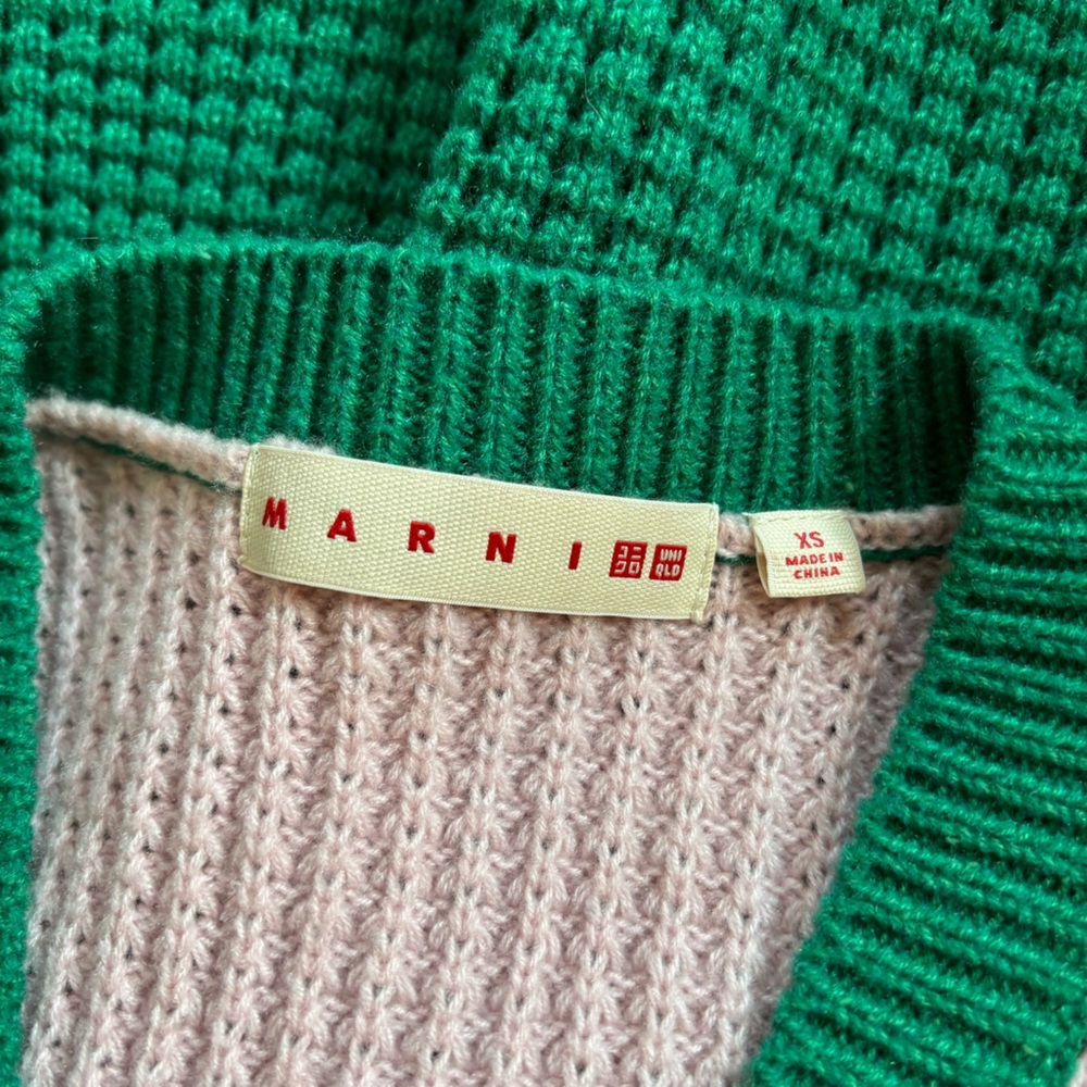 Marni Uniqlo V-Neck Sweater Vest Green Pink - Picture 6 of 6